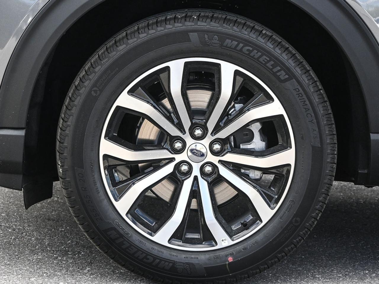 2027 Ford Explorer ST-Line Photo