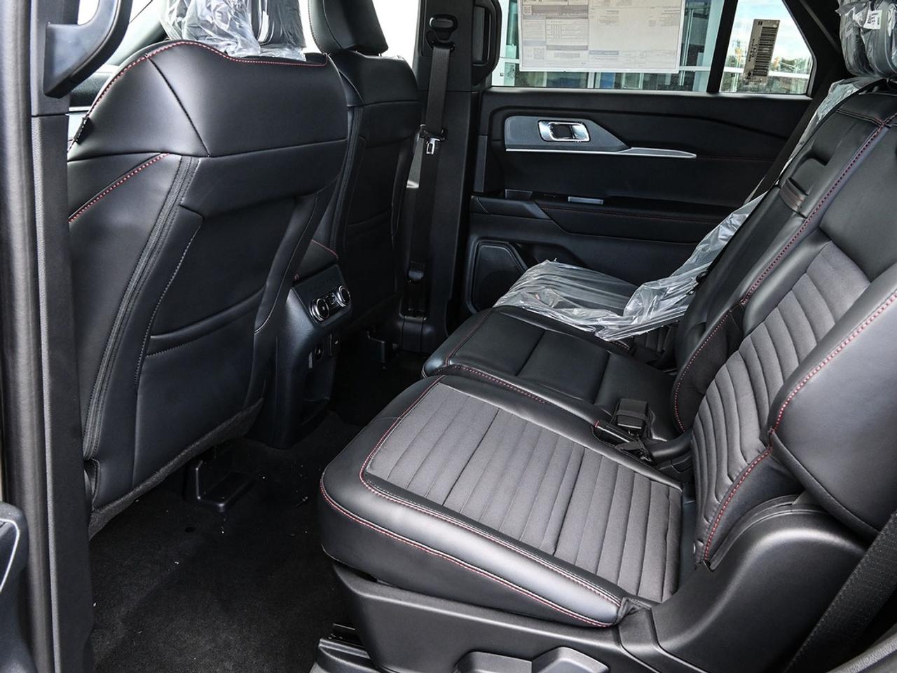 2027 Ford Explorer ST-Line Photo
