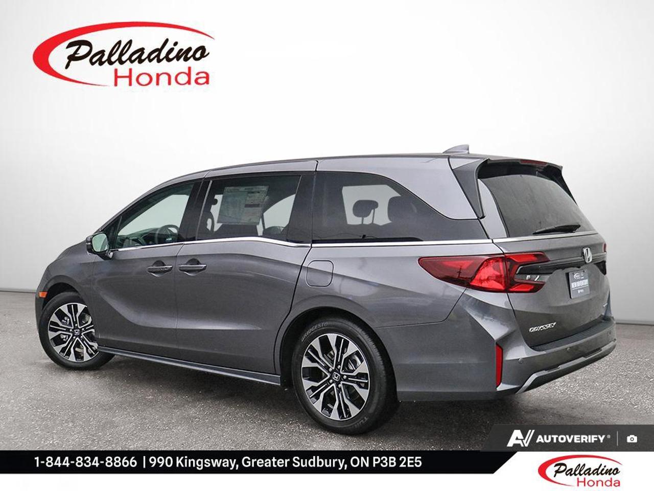 2027 Honda Odyssey Touring Photo3
