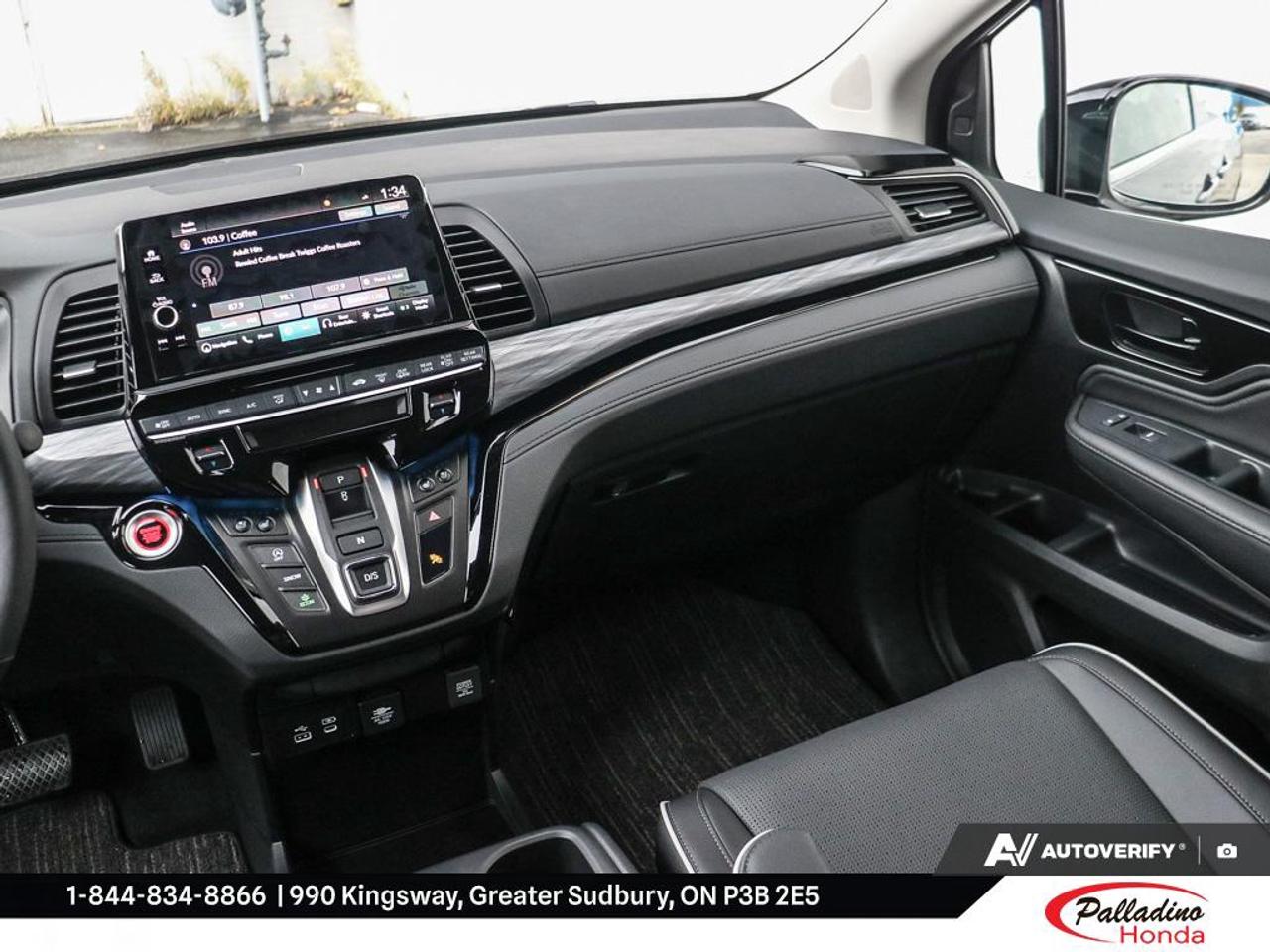 2027 Honda Odyssey Touring Photo