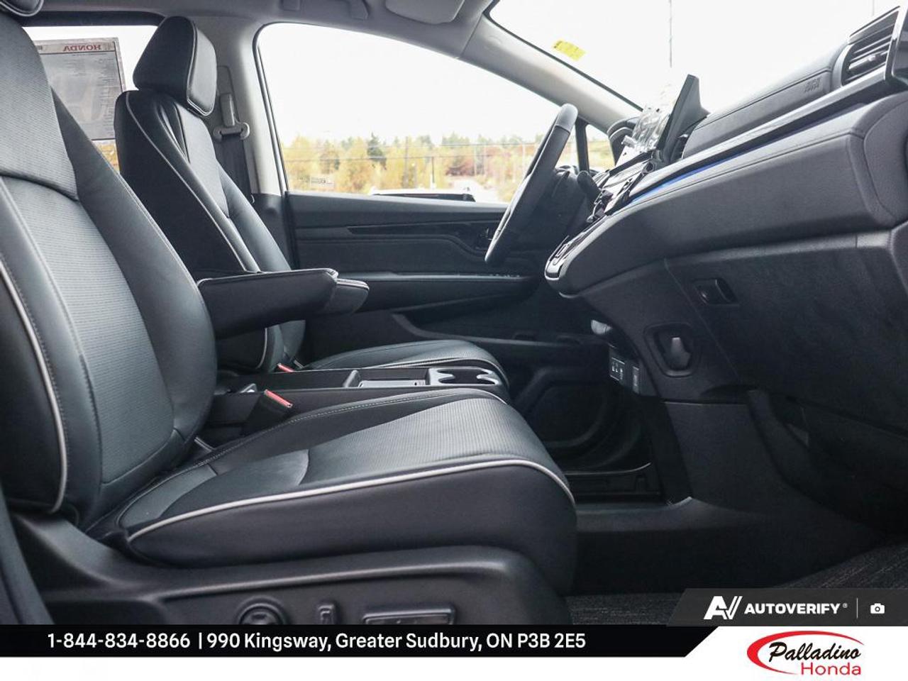 2027 Honda Odyssey Touring Photo