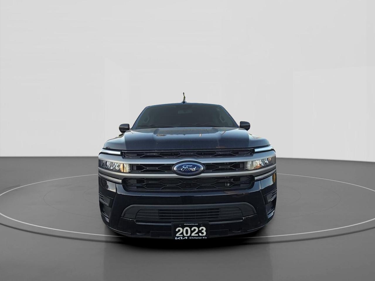 2023 Ford Expedition XLT Photo