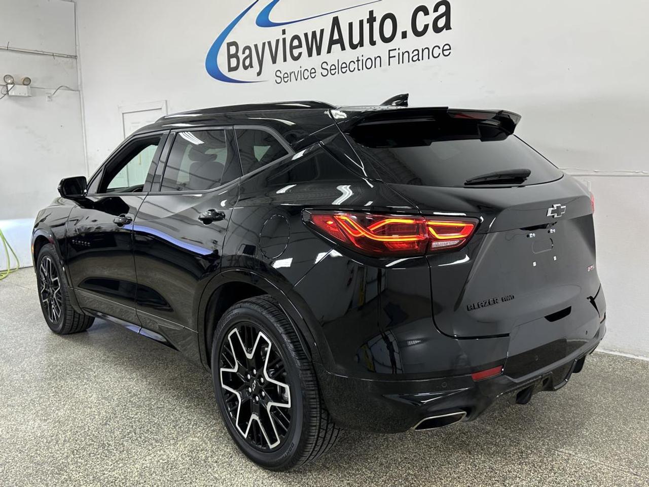 2024 Chevrolet Blazer RS/AWD/33KM/PANOROOF/LEATHER/NAVI/1 OWNER LEASE RETURN! Photo