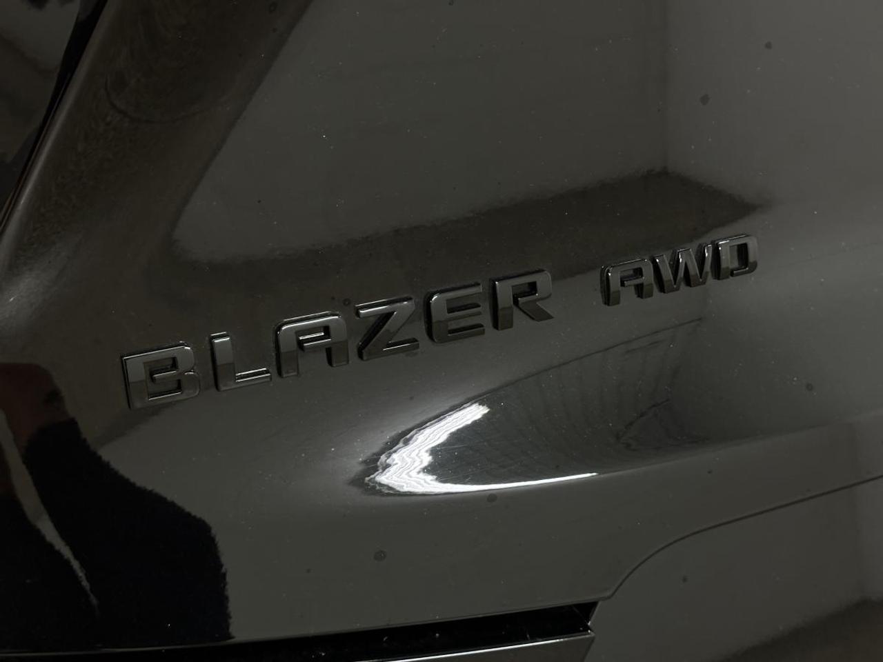 2024 Chevrolet Blazer RS/AWD/33KM/PANOROOF/LEATHER/NAVI/1 OWNER LEASE RETURN! Photo