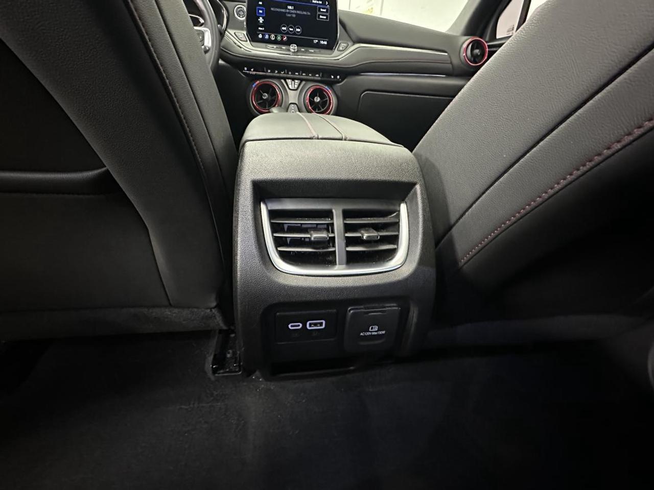 2024 Chevrolet Blazer RS/AWD/33KM/PANOROOF/LEATHER/NAVI/1 OWNER LEASE RETURN! Photo