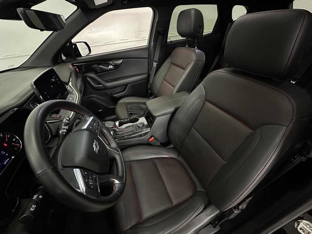 2024 Chevrolet Blazer RS/AWD/33KM/PANOROOF/LEATHER/NAVI/1 OWNER LEASE RETURN! Photo