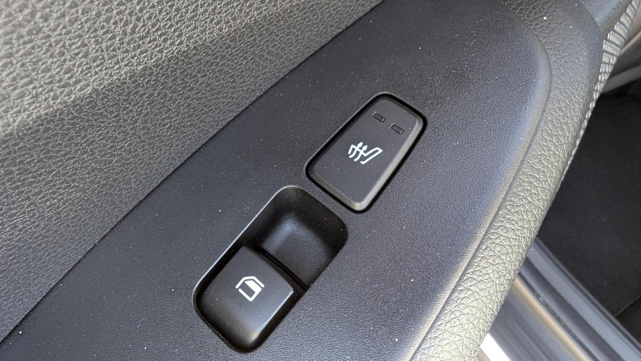2025 Kia Seltos X-LINE Photo