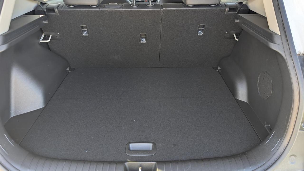 2025 Kia Seltos X-LINE Photo