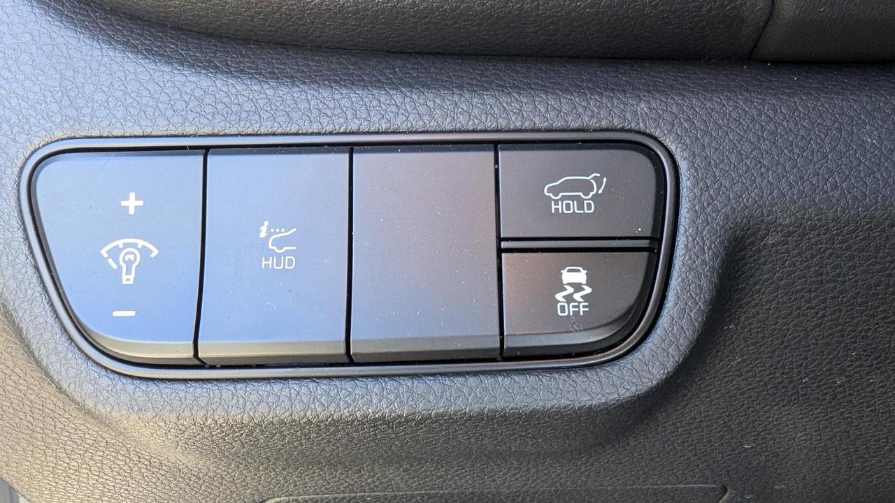 2025 Kia Seltos X-LINE Photo