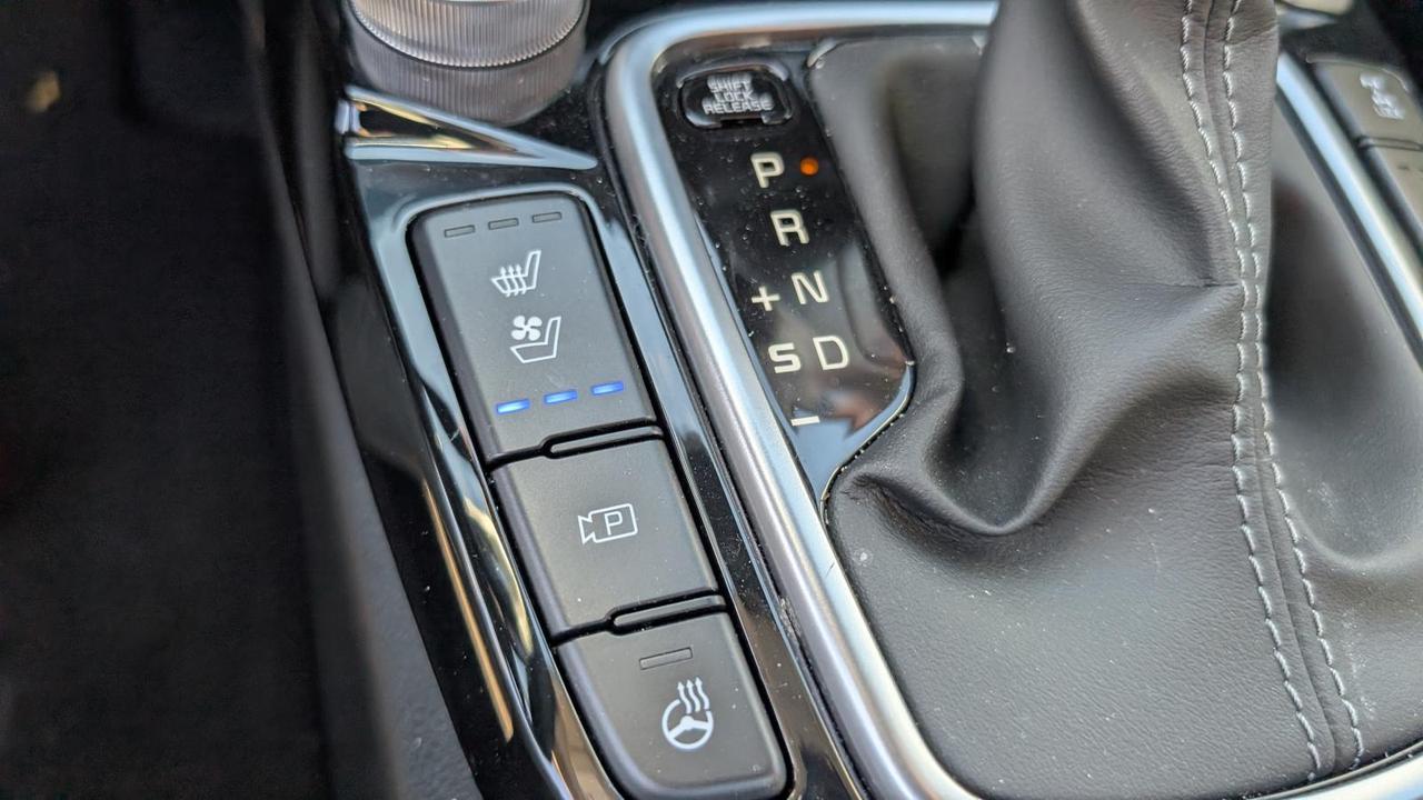 2025 Kia Seltos X-LINE Photo