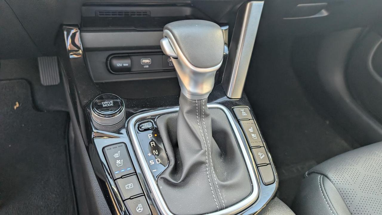 2025 Kia Seltos X-LINE Photo