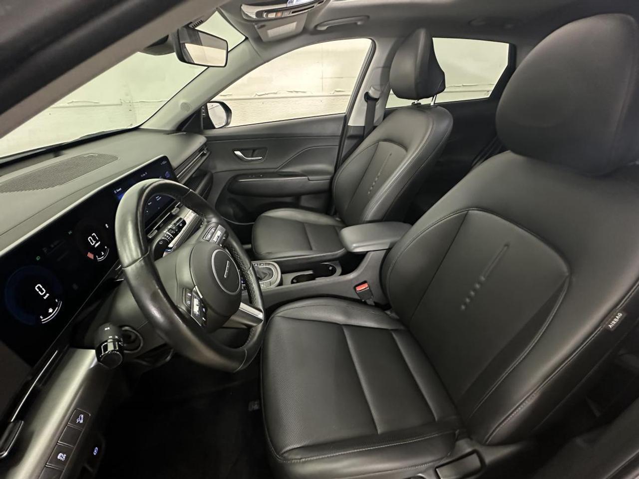 2025 Hyundai KONA 2.0L Preferred w/Trend Package PREFERRED/TREND PKG/AWD/LEATHER/ROOF/MORE! Photo
