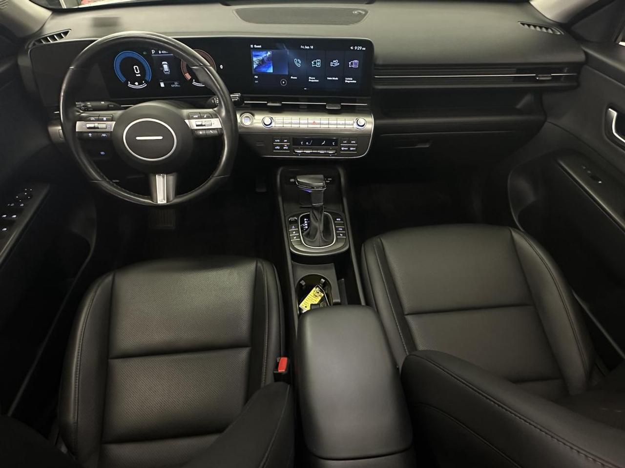 2025 Hyundai KONA 2.0L Preferred w/Trend Package PREFERRED/TREND PKG/AWD/LEATHER/ROOF/MORE! Photo