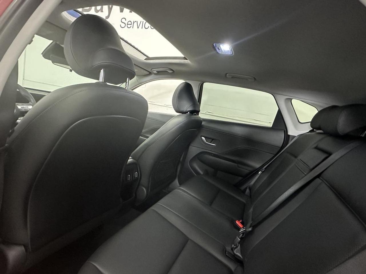 2025 Hyundai KONA 2.0L Preferred w/Trend Package PREFERRED/TREND PKG/AWD/LEATHER/ROOF/MORE! Photo