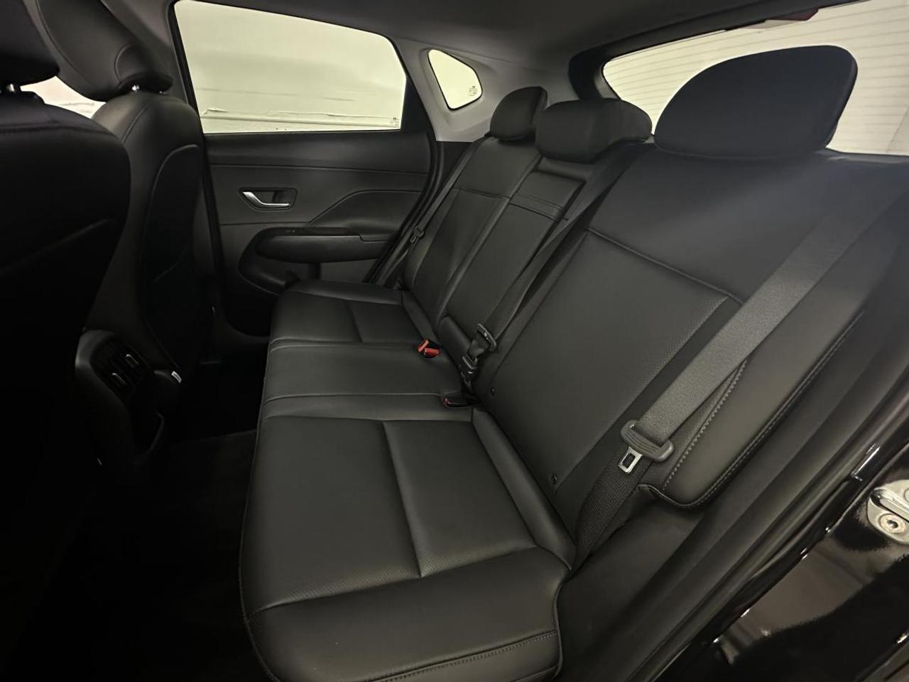 2025 Hyundai KONA 2.0L Preferred w/Trend Package PREFERRED/TREND PKG/AWD/LEATHER/ROOF/MORE! Photo