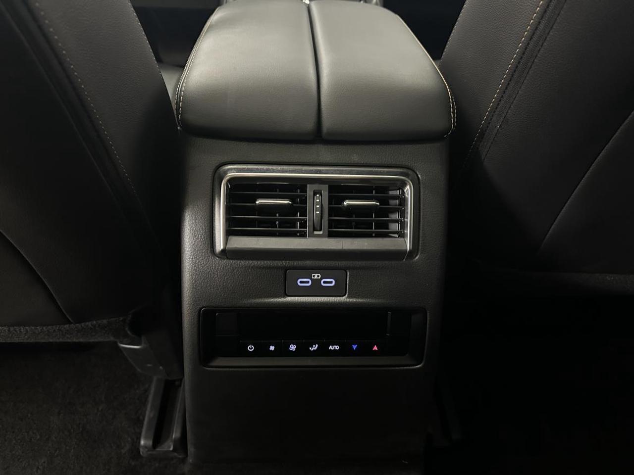 2025 Mazda CX-90 MHEV GT/HYBRID/AWD/7 PASSENGER/LEATHER/ROOF/NAV/1 OWNER LEASE RETURN! Photo