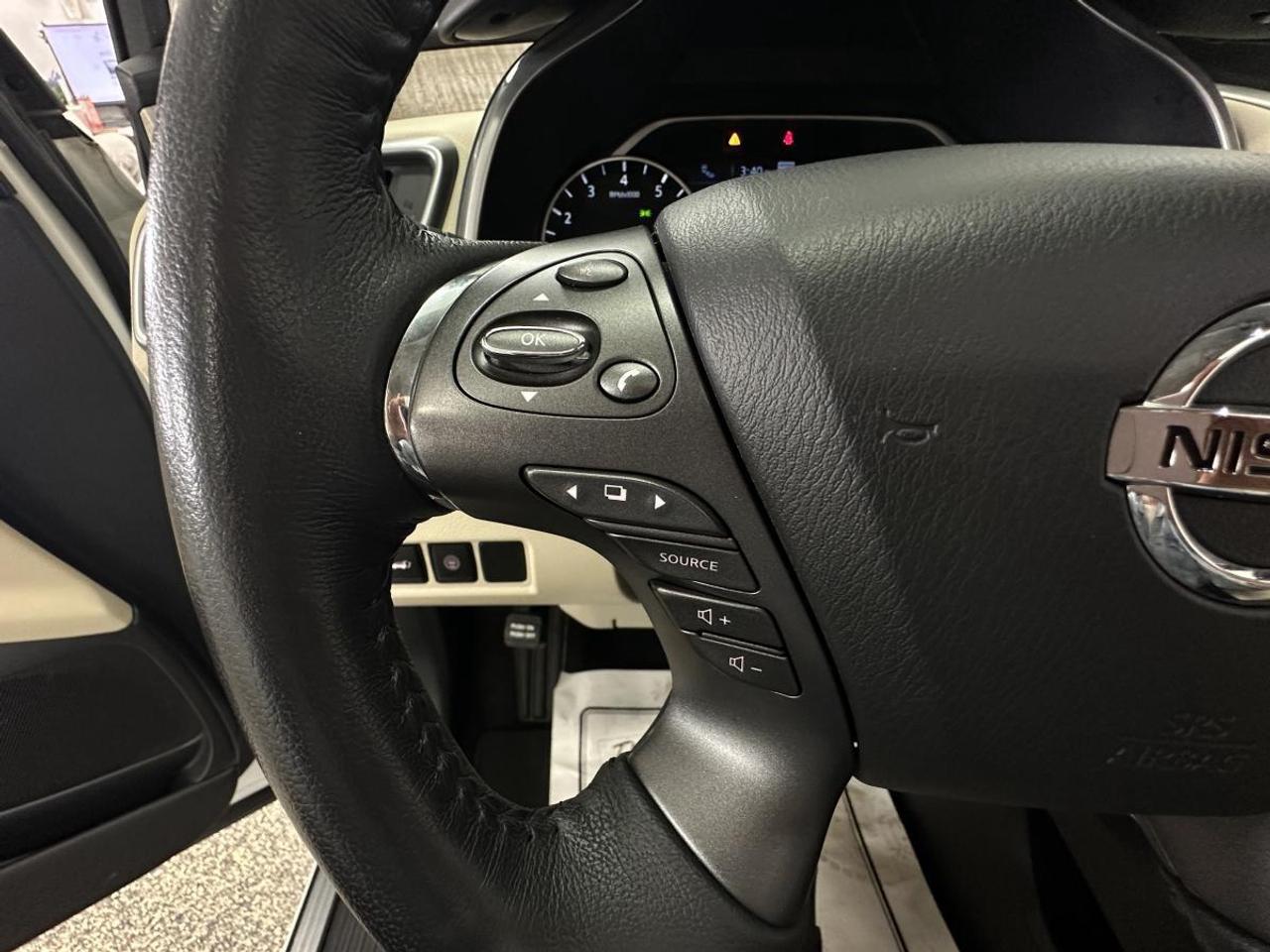 2021 Nissan Murano SL/AWD/CREAM LEATHER/PANOROOF/69KM/LOCAL TRADE! Photo