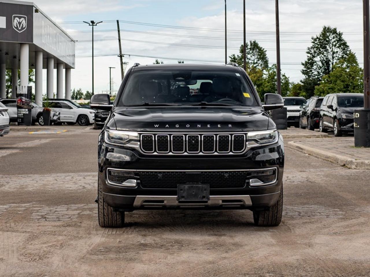 2022 Jeep Wagoneer Series III Photo