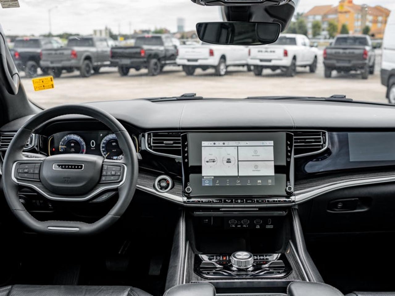 2022 Jeep Wagoneer Series III Photo