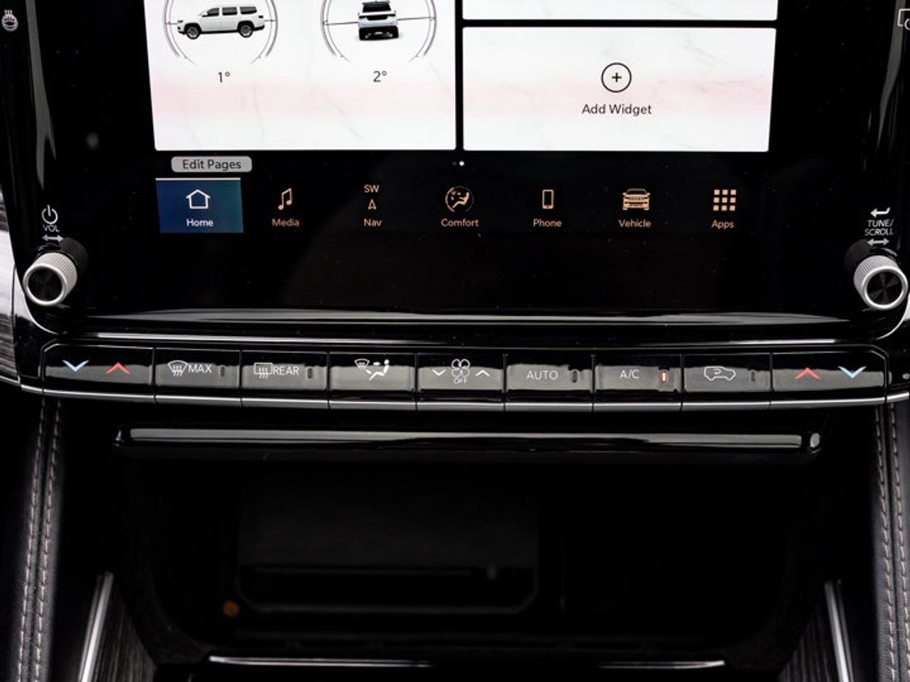 2022 Jeep Wagoneer Series III Photo