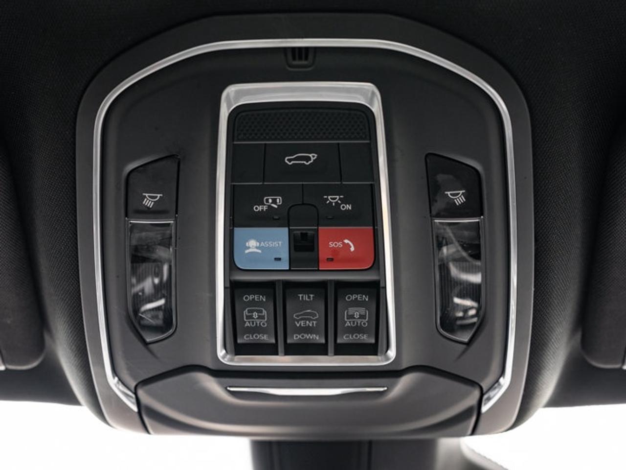 2022 Jeep Wagoneer Series III Photo