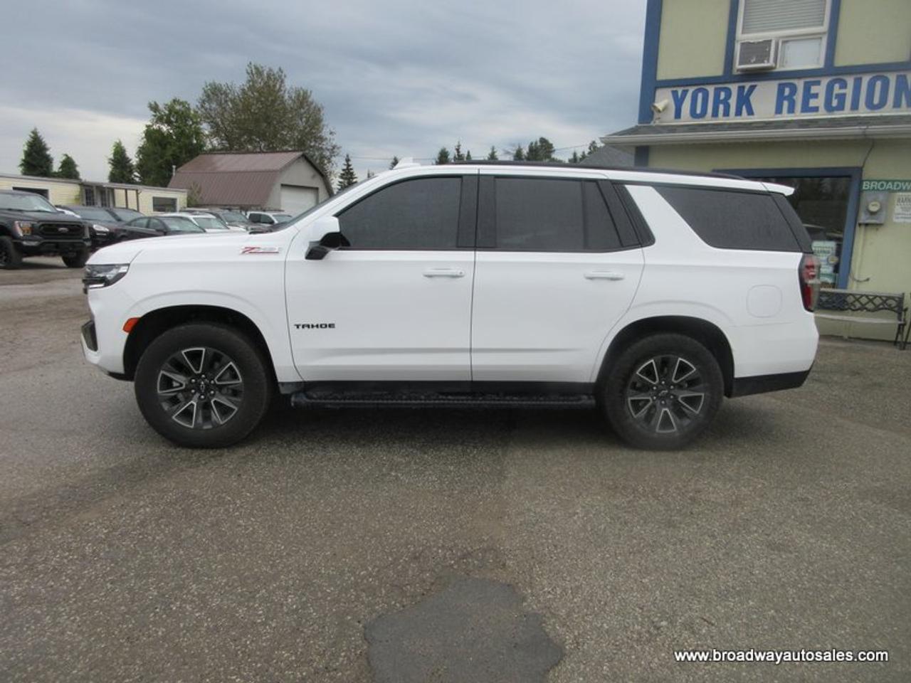 2023 Chevrolet Tahoe LIKE NEW Z71-VERSION 7 PASSENGER 5.3L - V8.. 4X4.. CAPTAINS.. 3RD ROW.. LEATHER.. HEATED SEATS.. PANORAMIC SUNROOF.. POWER TAILGATE.. BOSE AUDIO.. Photo