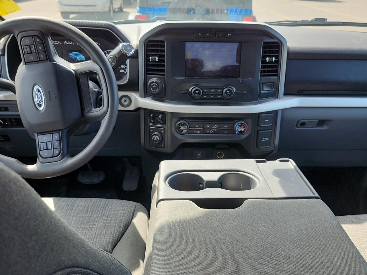 2021 Ford F-150 XLT | SUPERCREW | 4X4 | 3.5 6 CYL | COMPLETE SERVICE HISTORY | NO ACCIDENTS Photo