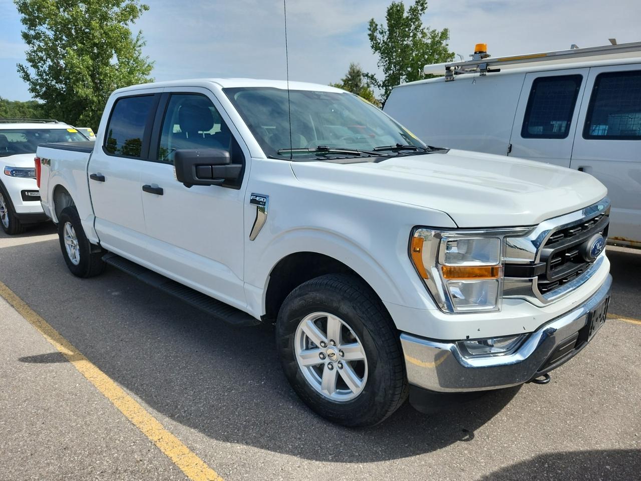 2021 Ford F-150 XLT | SUPERCREW | 4X4 | 3.5 6 CYL | COMPLETE SERVICE HISTORY | NO ACCIDENTS Photo2