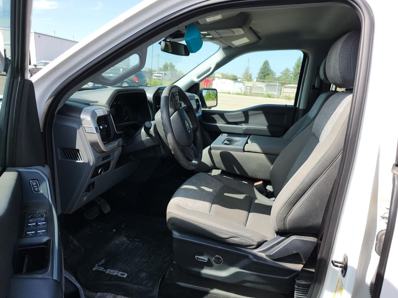 2021 Ford F-150 XLT | SUPERCREW | 4X4 | 3.5 6 CYL | COMPLETE SERVICE HISTORY | NO ACCIDENTS Photo