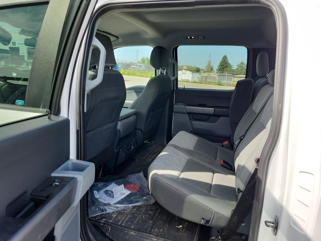 2021 Ford F-150 XLT | SUPERCREW | 4X4 | 3.5 6 CYL | COMPLETE SERVICE HISTORY | NO ACCIDENTS Photo