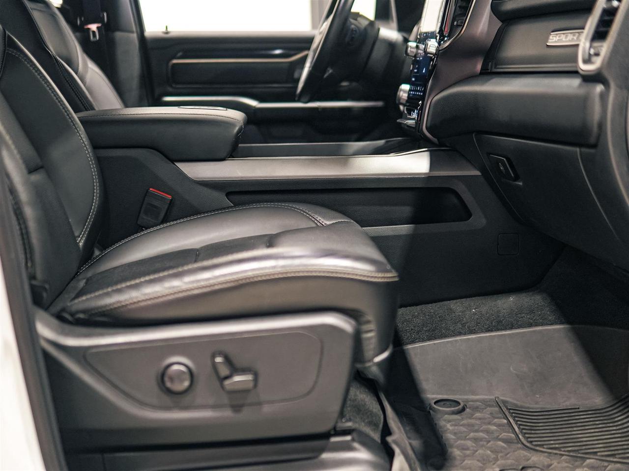 2022 RAM 1500 SPORT V8 | NO ACCIDENTS | NAV ALPINE | LVL 2 Photo