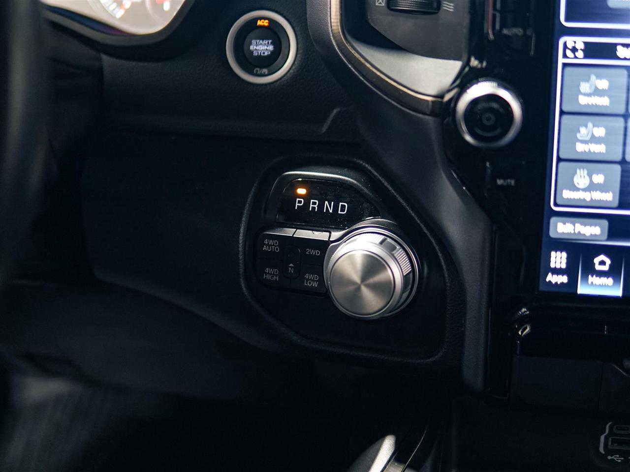 2022 RAM 1500 SPORT V8 | NO ACCIDENTS | NAV ALPINE | LVL 2 Photo
