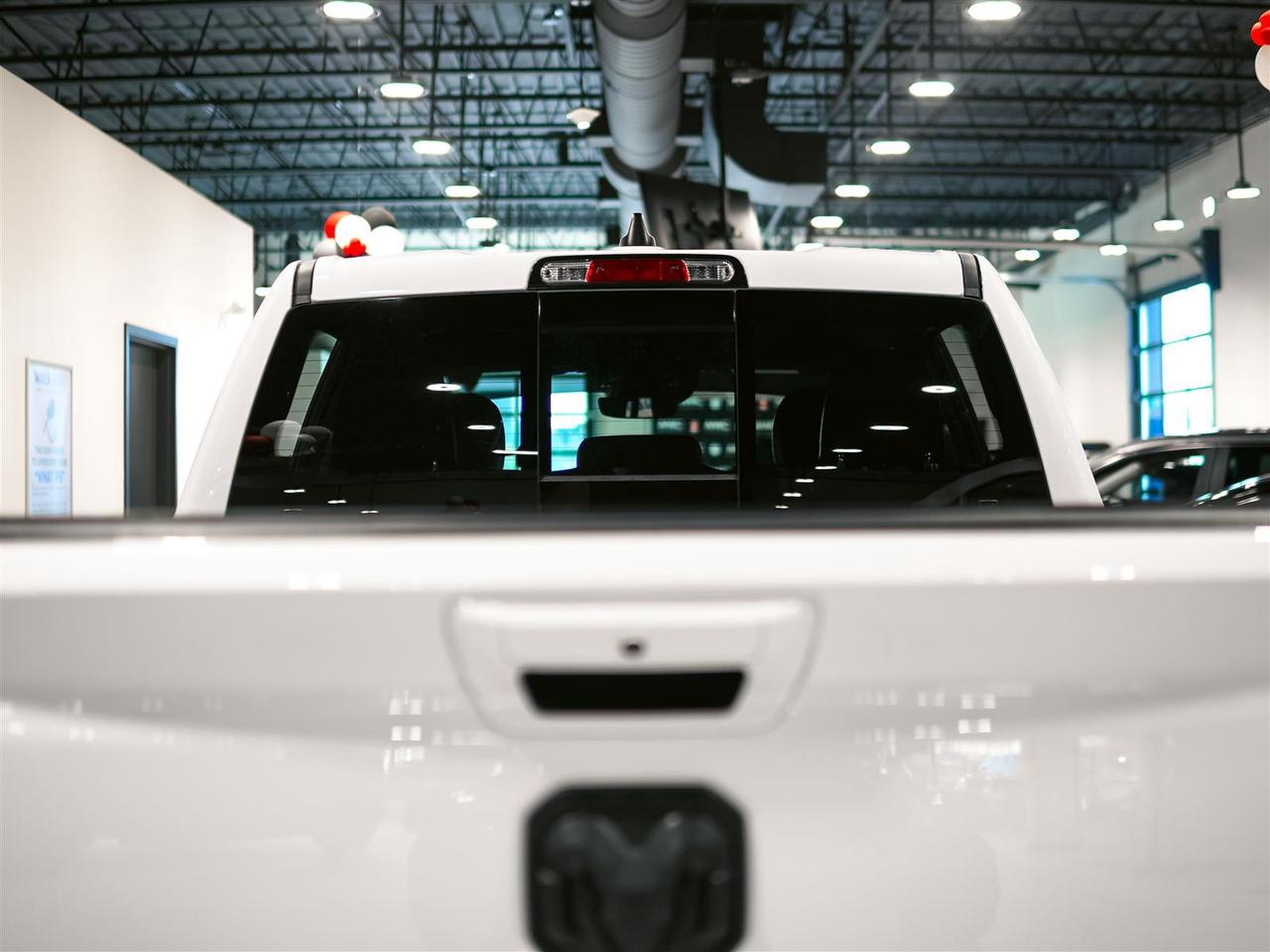 2022 RAM 1500 SPORT V8 | NO ACCIDENTS | NAV ALPINE | LVL 2 Photo