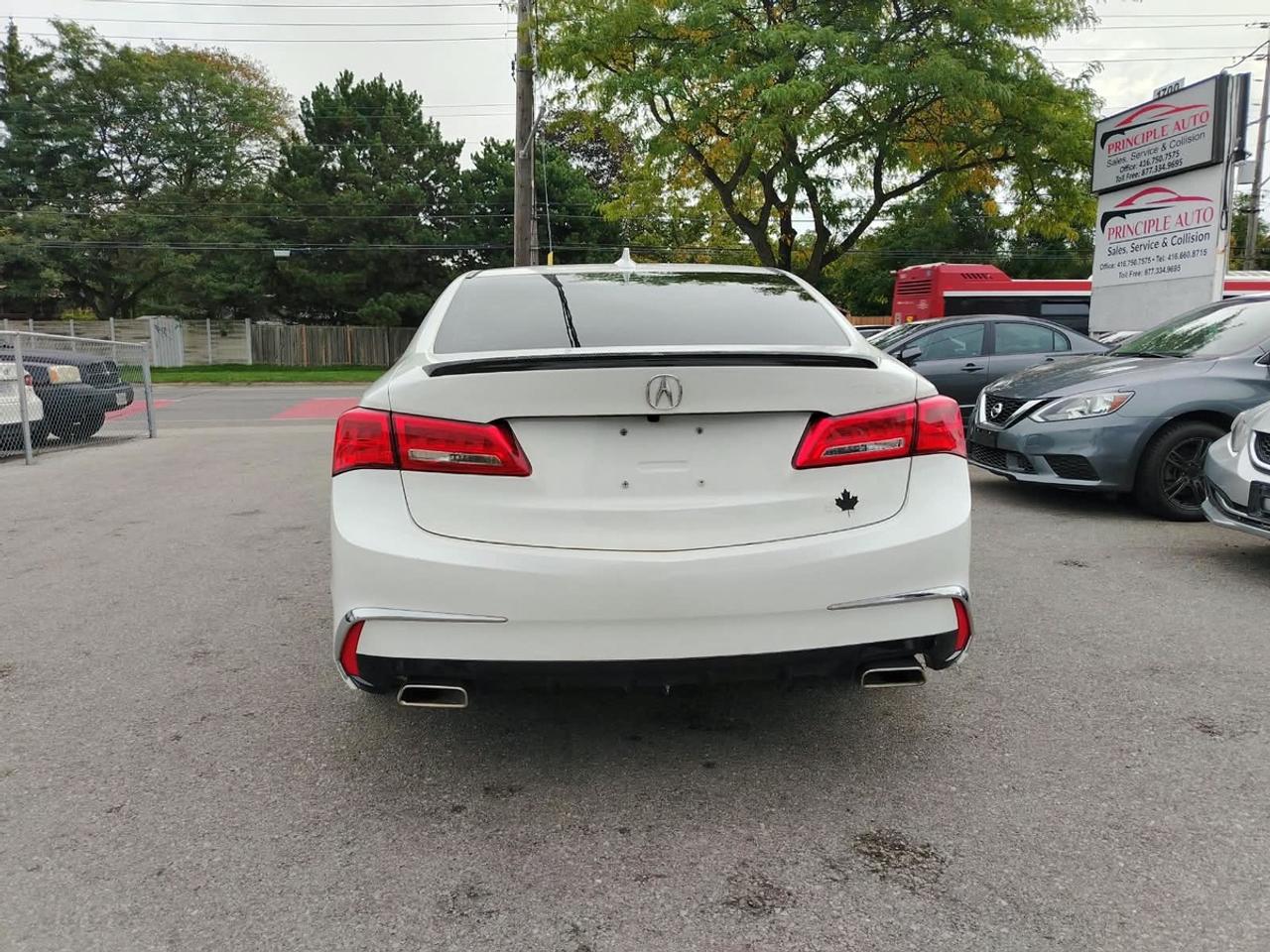 2018 Acura TLX Technology Photo