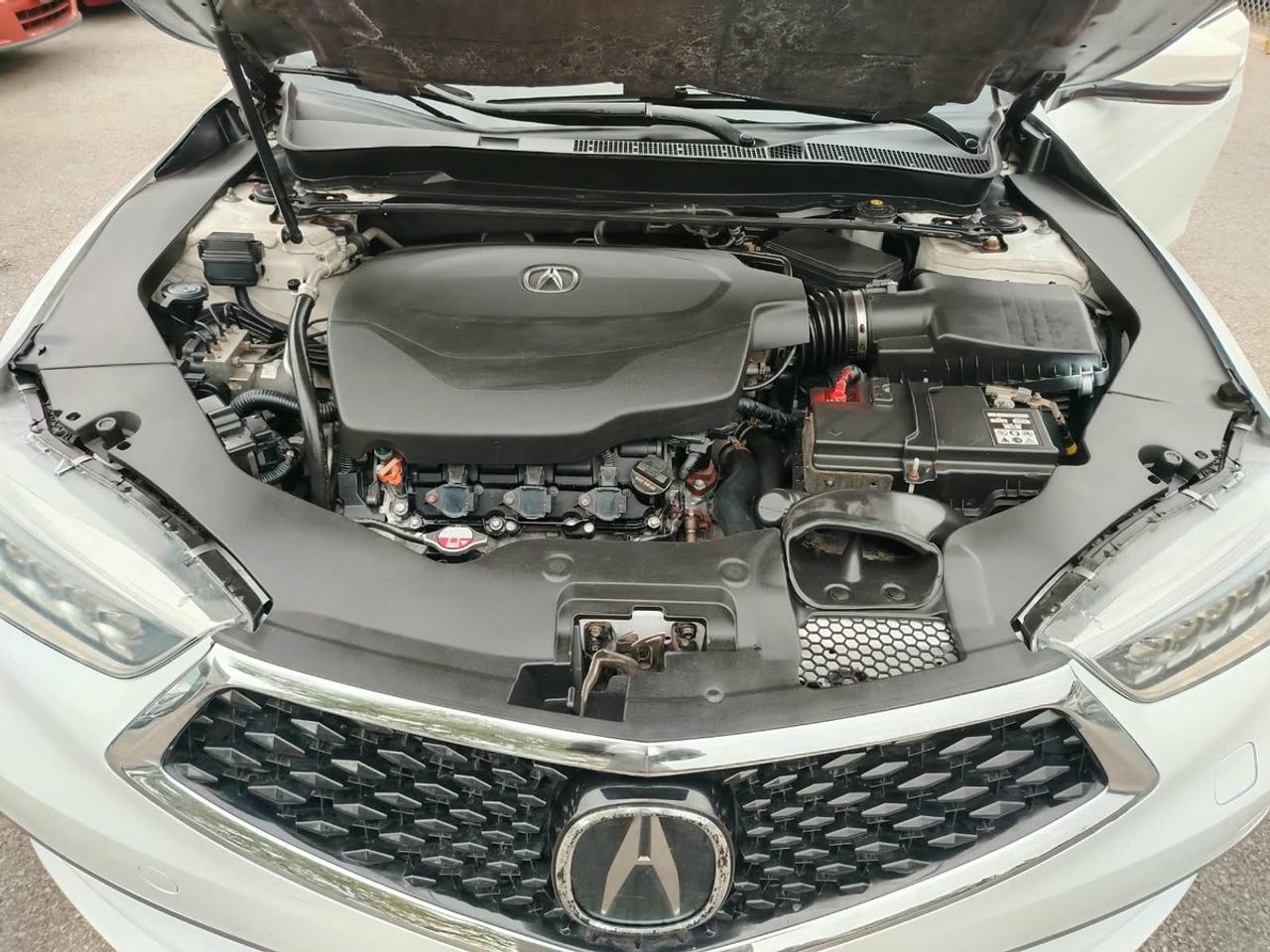 2018 Acura TLX Technology Photo