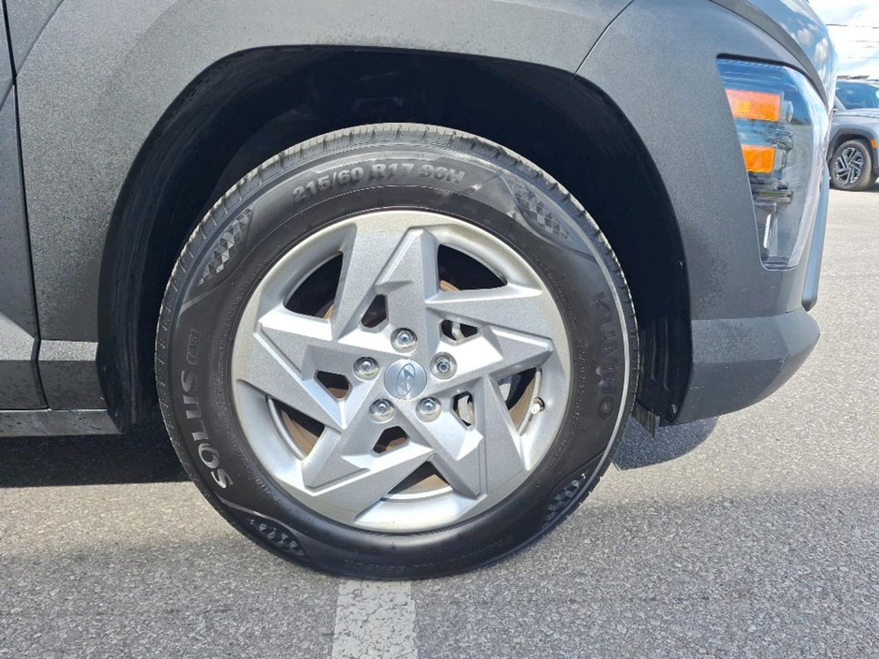 2024 Hyundai KONA 2.0L Essential Photo
