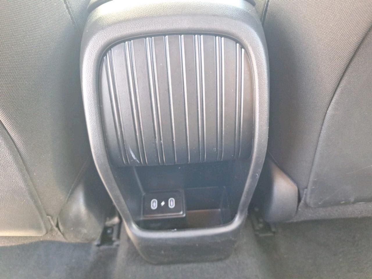 2024 Hyundai KONA 2.0L Essential Photo