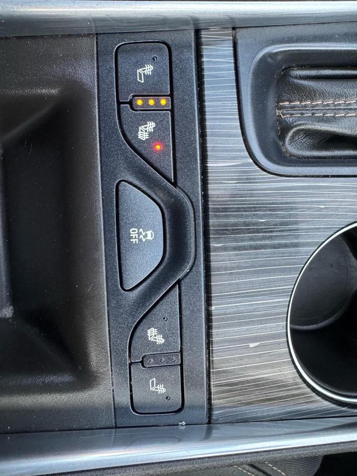 2016 Chevrolet Impala 4DR SDN LT W/2LT Photo
