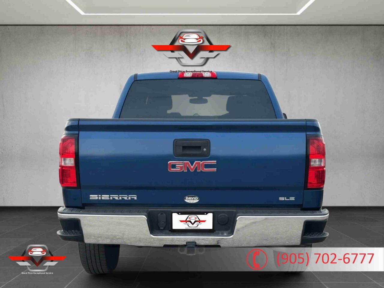 2015 GMC Sierra 1500 4WD CREW CAB 143.5" SLE Photo