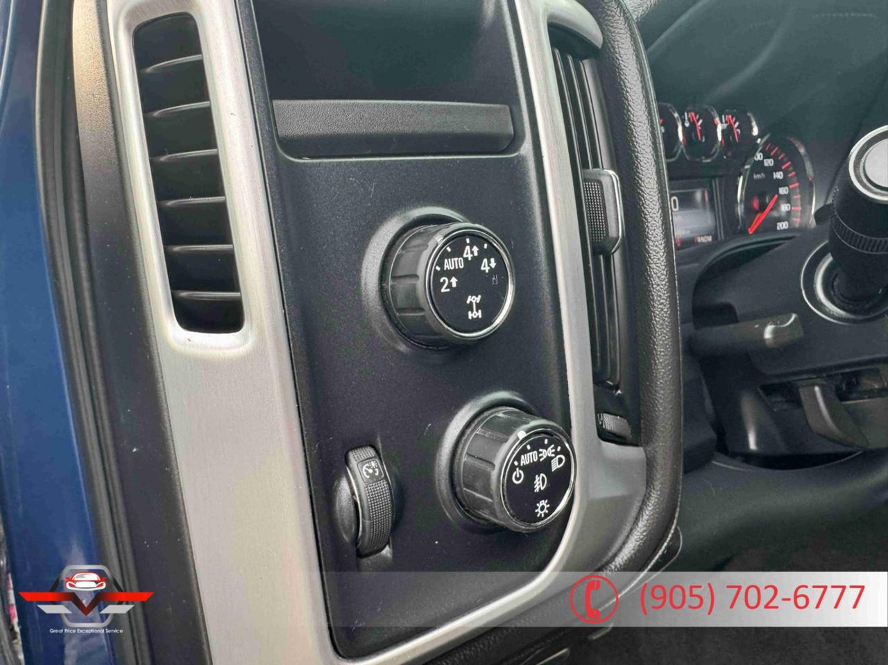 2015 GMC Sierra 1500 4WD CREW CAB 143.5" SLE Photo