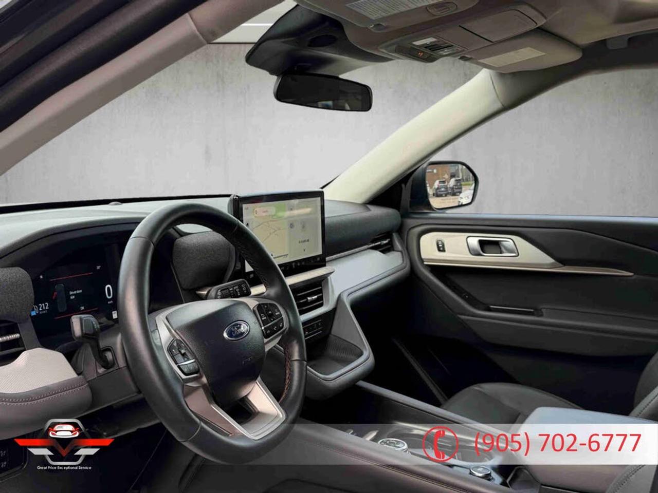 2025 Ford Explorer Active AWD Photo