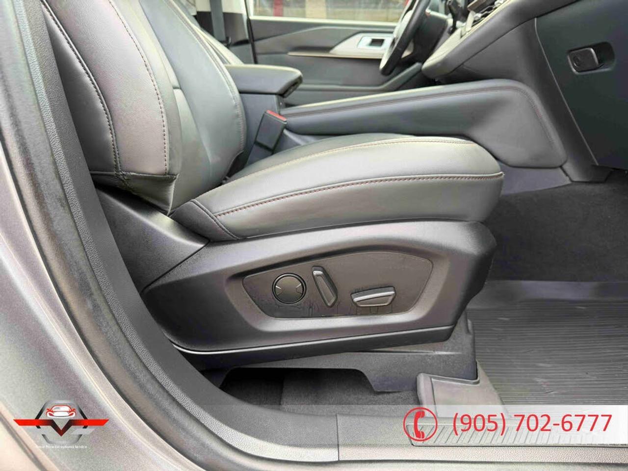2025 Ford Explorer Active AWD Photo