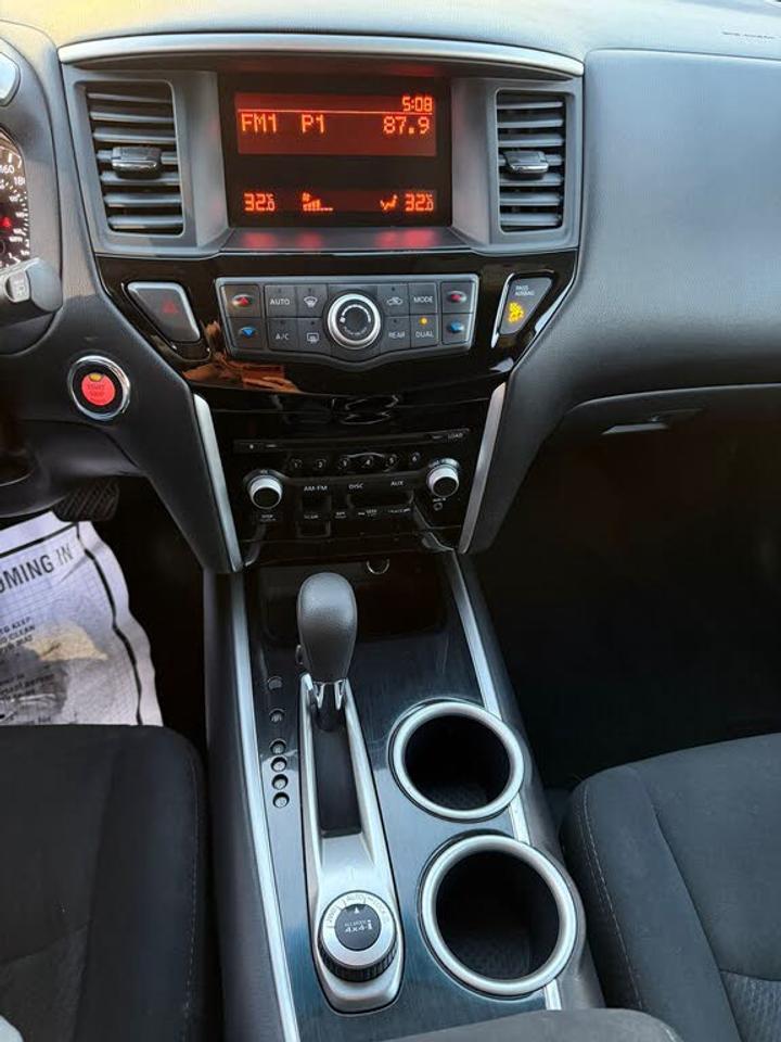 2014 Nissan Pathfinder S 4WD Photo