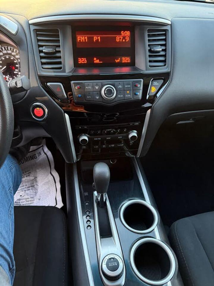 2014 Nissan Pathfinder S 4WD Photo