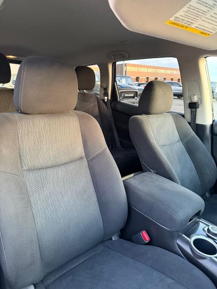 2014 Nissan Pathfinder S 4WD Photo