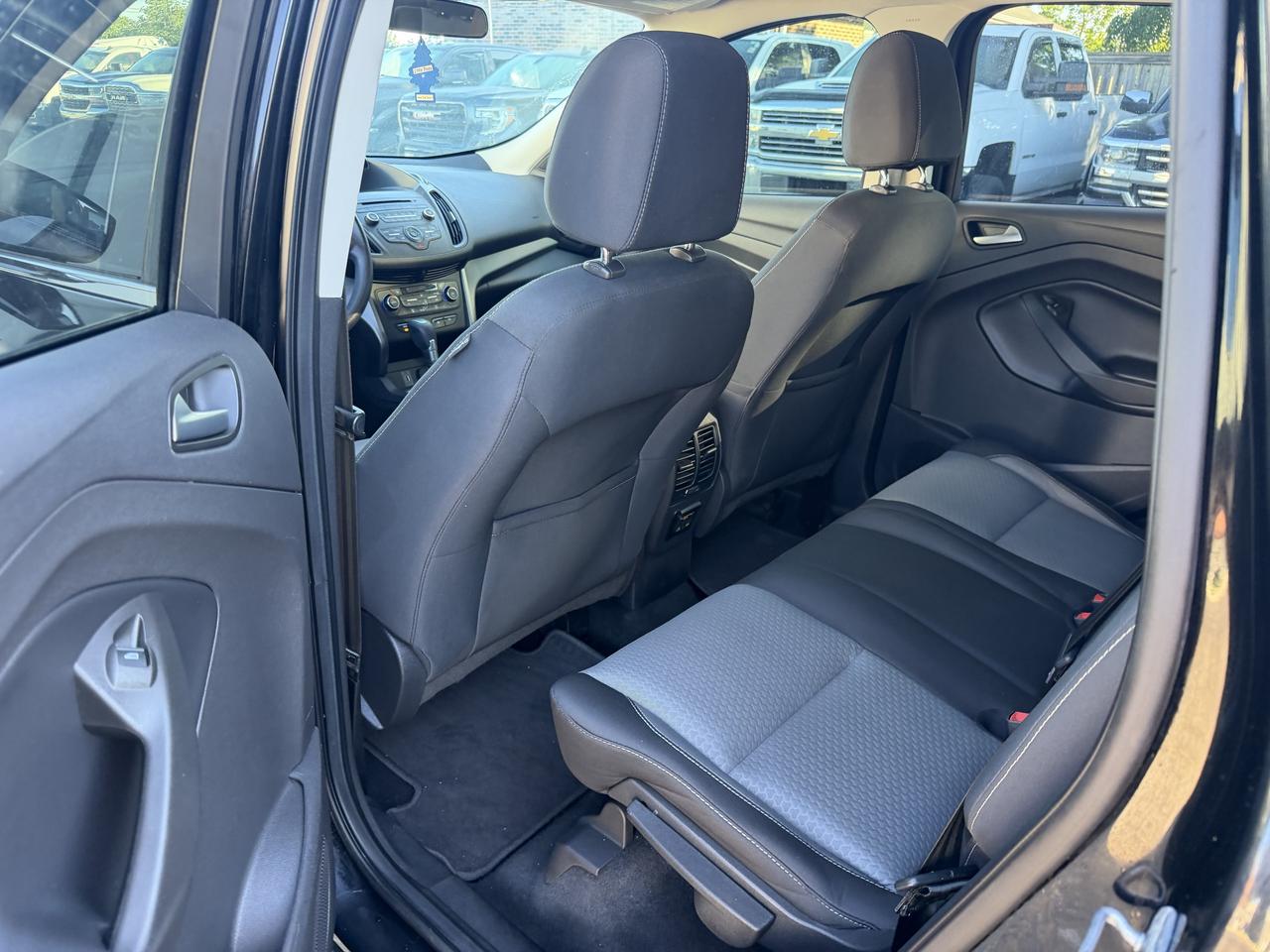 2017 Ford Escape SE Photo