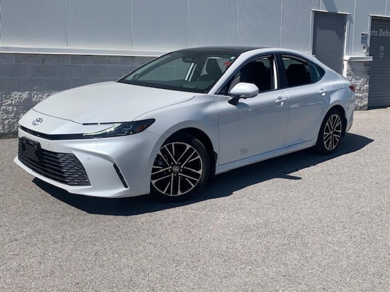 2026 Toyota Camry XLE used Demo-finance from 2.99% Photo0