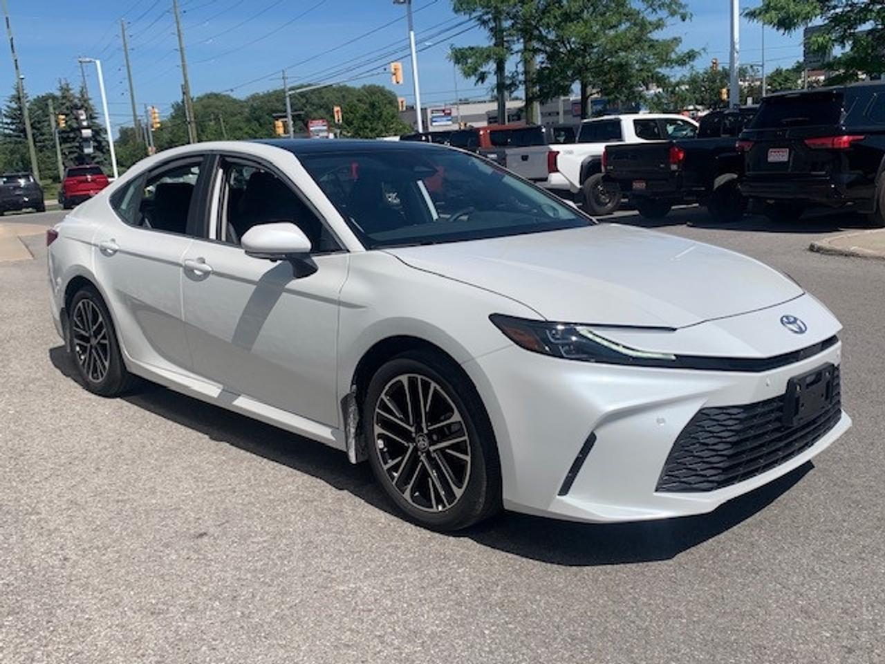 2026 Toyota Camry XLE used Demo-finance from 2.99% Photo
