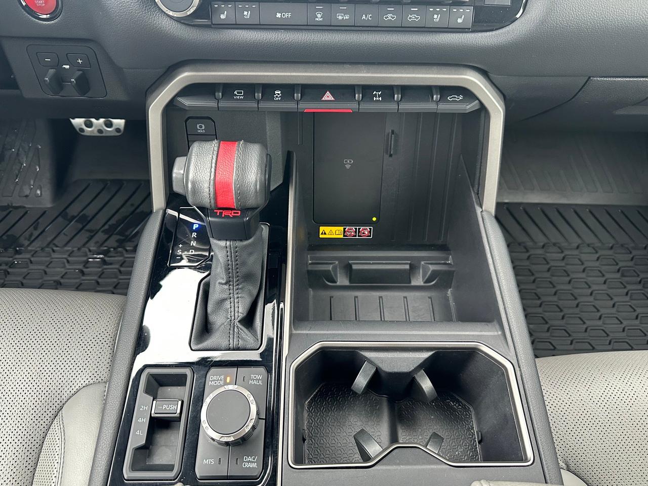 2025 Toyota Tundra Limited LIMITED+TRD+SNOW TIRES! Photo