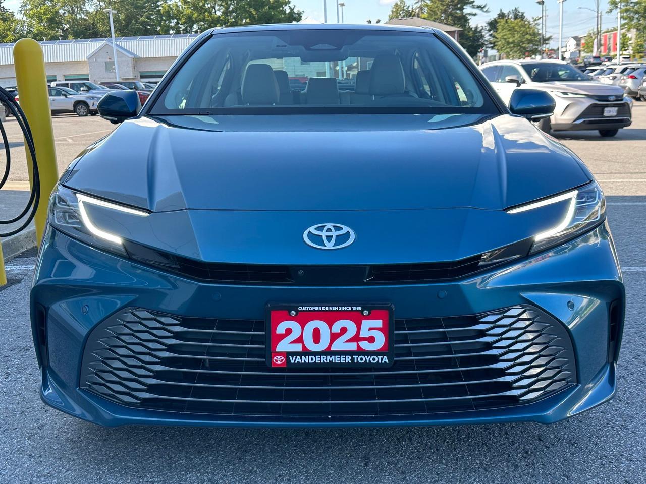 2025 Toyota Camry TOP OF THE LINE-XLE! Photo